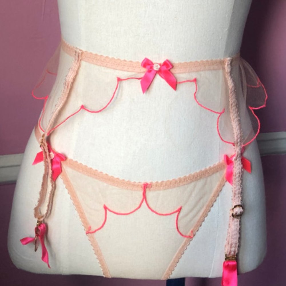 NWT Lorna Pink&Nude thong